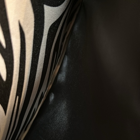 Zebra computer carrying case, gently used - Picture 9 of 15